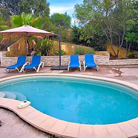 فندق Esterel Comfortable 3*